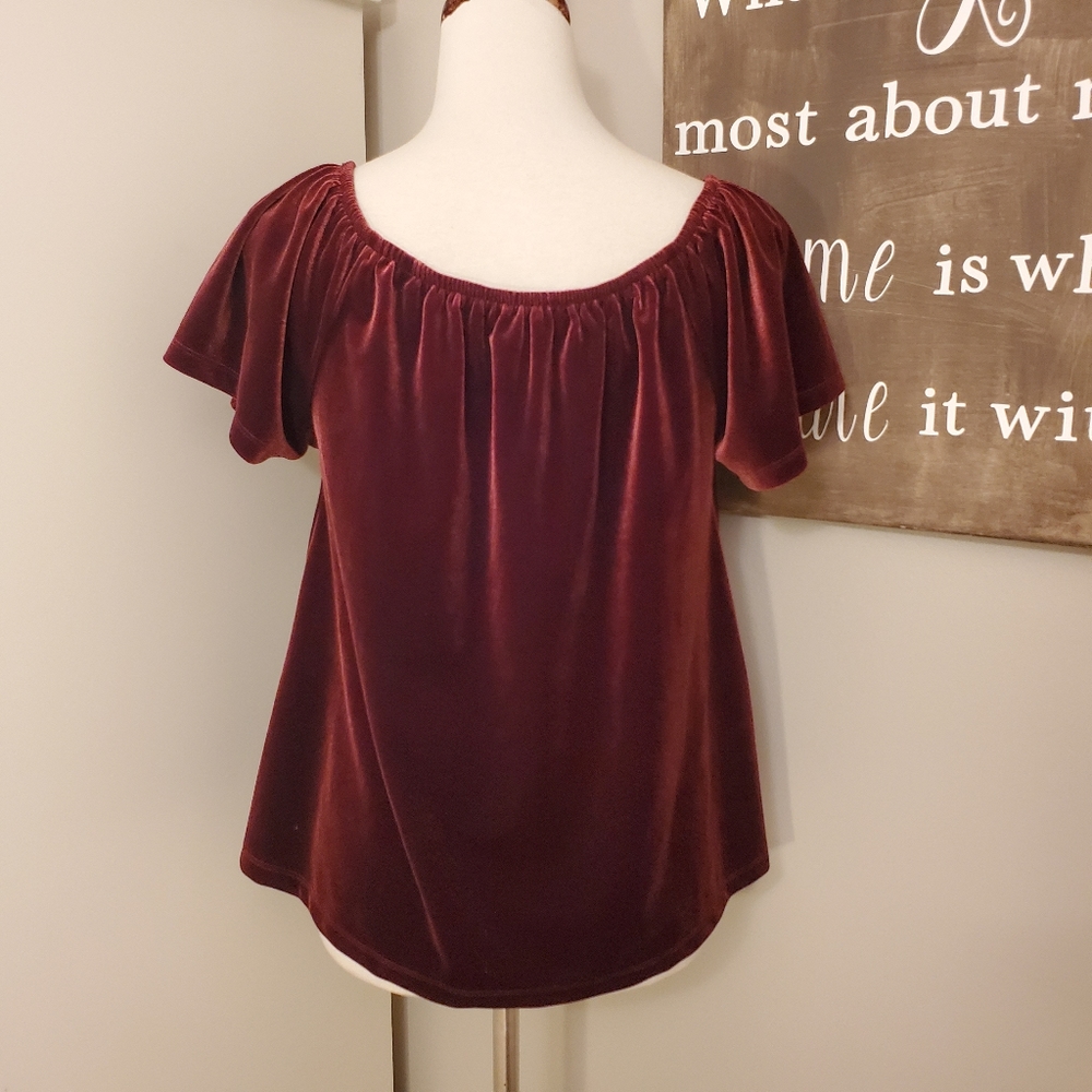 Gap Wine Colored Velvet On/Off The Shoulder Top - Picture 8 of 11